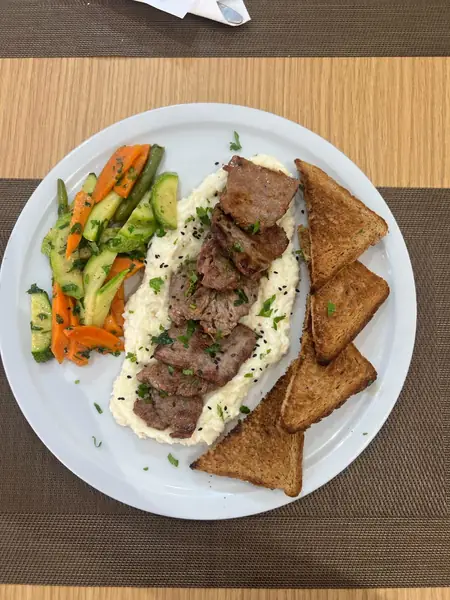 Plat Sliced ​​Beef
